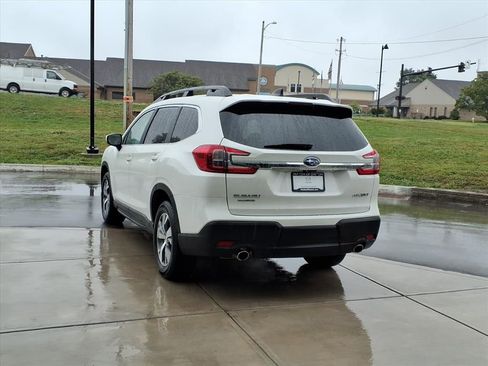 Used 2024 Subaru Ascent Premium w/ Convenience Package image 5