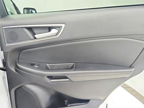 Used 2024 Ford Edge SEL image 43