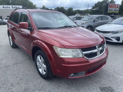 Used 2010 Dodge Journey SXT w/ Flexible Seating Group FWD image 2