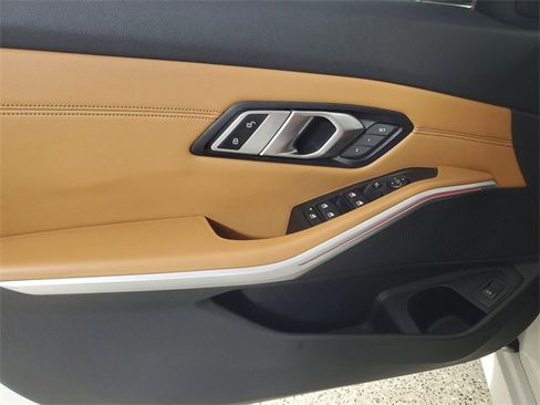 Used 2020 BMW M340i w/ Parking Assistance Package image 16