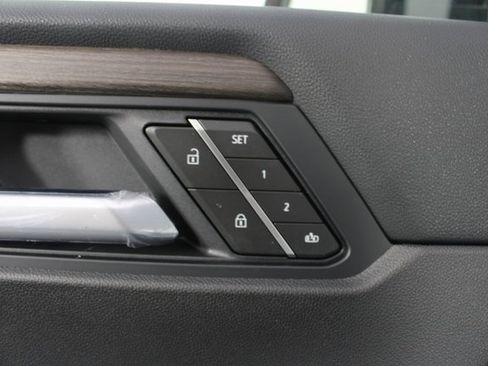 New 2026 GMC Acadia Denali image 16