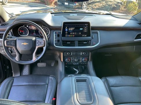 Used 2021 Chevrolet Suburban High Country image 4