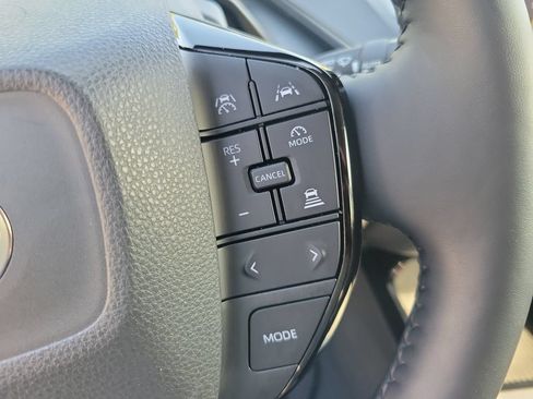 Used 2026 Toyota Prius XLE FWD image 24