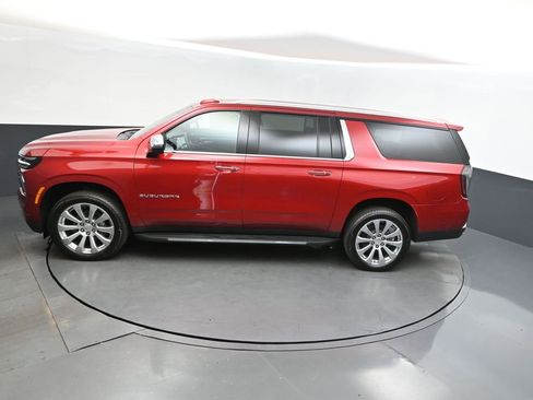 New 2025 Chevrolet Suburban Premier image 33