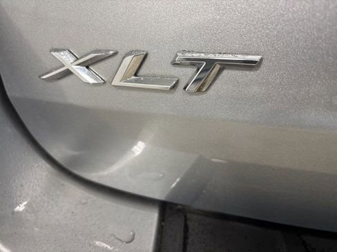 Used 2023 Ford Explorer XLT w/ Equipment Group 202A image 6