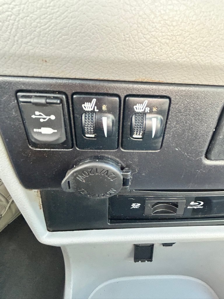 Used 2015 Toyota Sienna XLE Premium FWD image 20