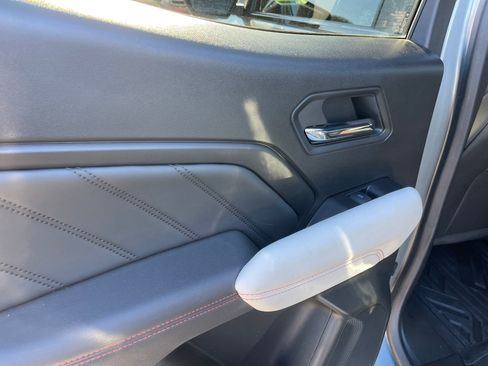 Used 2024 GMC Canyon AT4X image 21