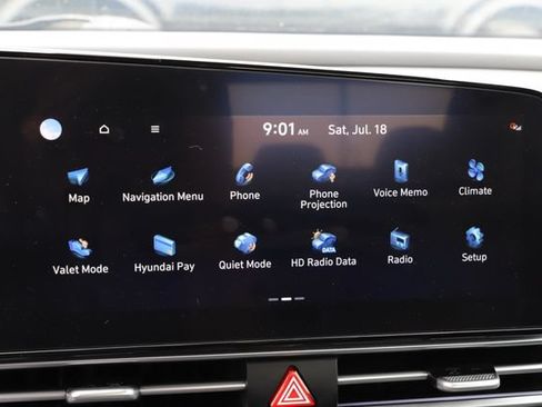 Used 2025 Hyundai Elantra SEL FWD image 29
