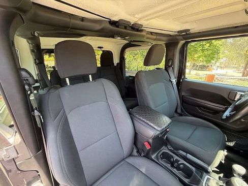 Used 2018 Jeep Wrangler Sport AWD/4WD image 29