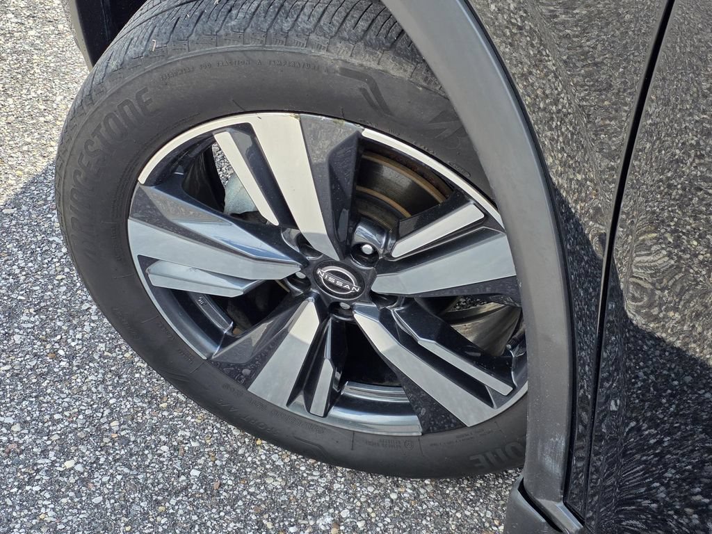 Used 2023 Nissan Rogue SL w/ SL Premium Package FWD image 41
