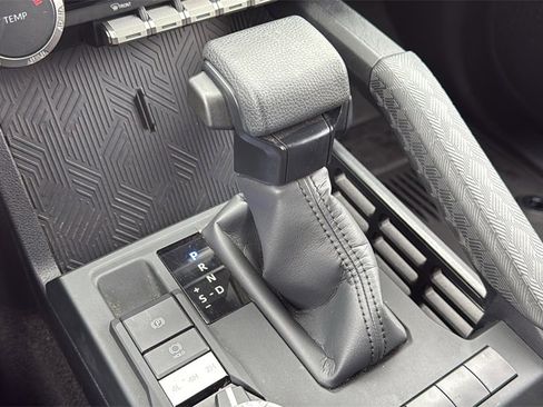 Used 2025 Toyota 4Runner SR5 image 26