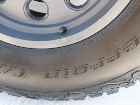 Used 2013 Jeep Wrangler Unlimited Rubicon AWD/4WD image 5