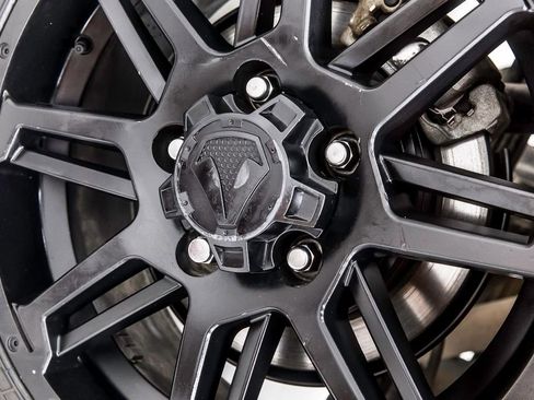 Used 2018 Toyota Tundra SR5 w/ SR5 Upgrade Package image 40