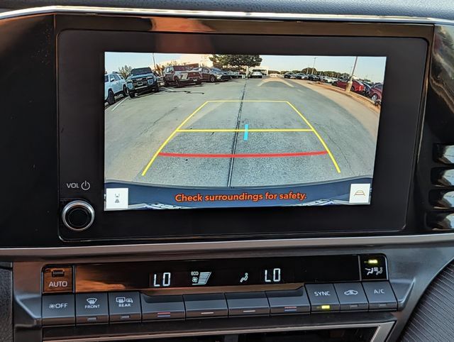 Used 2025 Toyota Camry SE FWD image 18