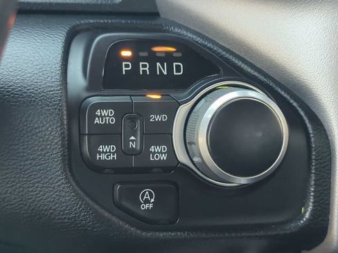 Used 2020 RAM 1500 Big Horn AWD/4WD image 20