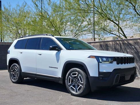 New 2026 Jeep Cherokee Laredo AWD/4WD image 3