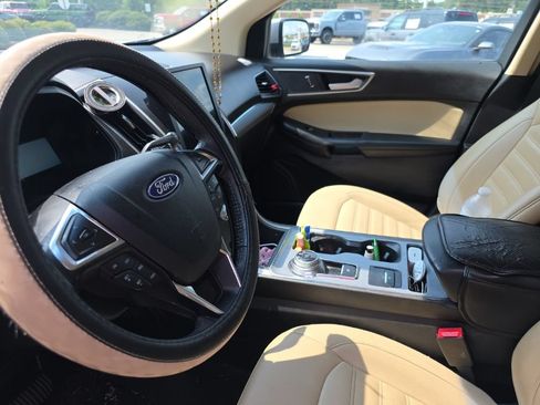 Used 2022 Ford Edge SEL AWD/4WD image 12