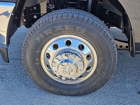 New 2026 RAM 3500 Lone Star AWD/4WD image 13