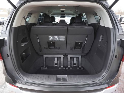 Used 2025 Kia Carnival EX image 48