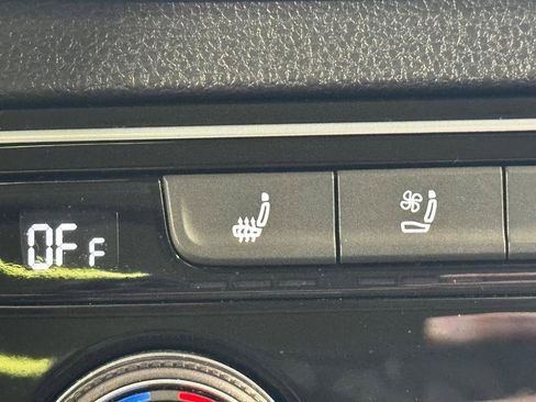 Used 2023 Volkswagen Atlas SEL Premium image 25