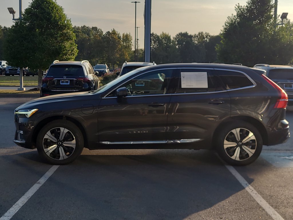 Used 2023 Volvo XC60 T8 Plus AWD/4WD image 6