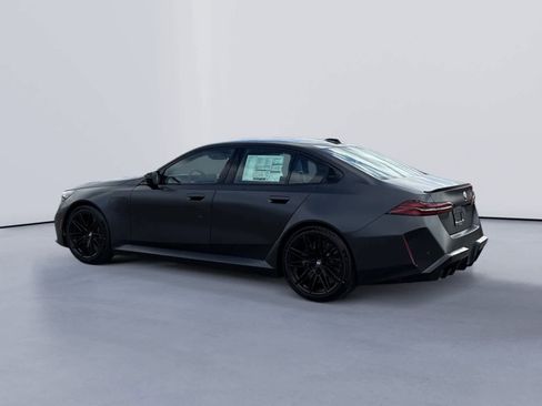 New 2026 BMW M5 w/ Carbon Package image 5