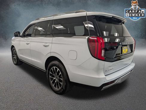 Used 2025 Ford Expedition Platinum AWD/4WD image 6
