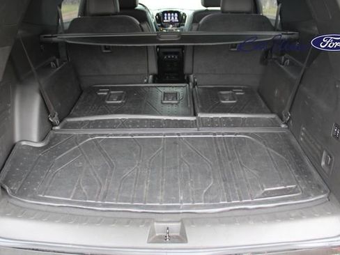 Used 2022 Chevrolet Traverse High Country w/ LPO, Floor Liner Package image 9