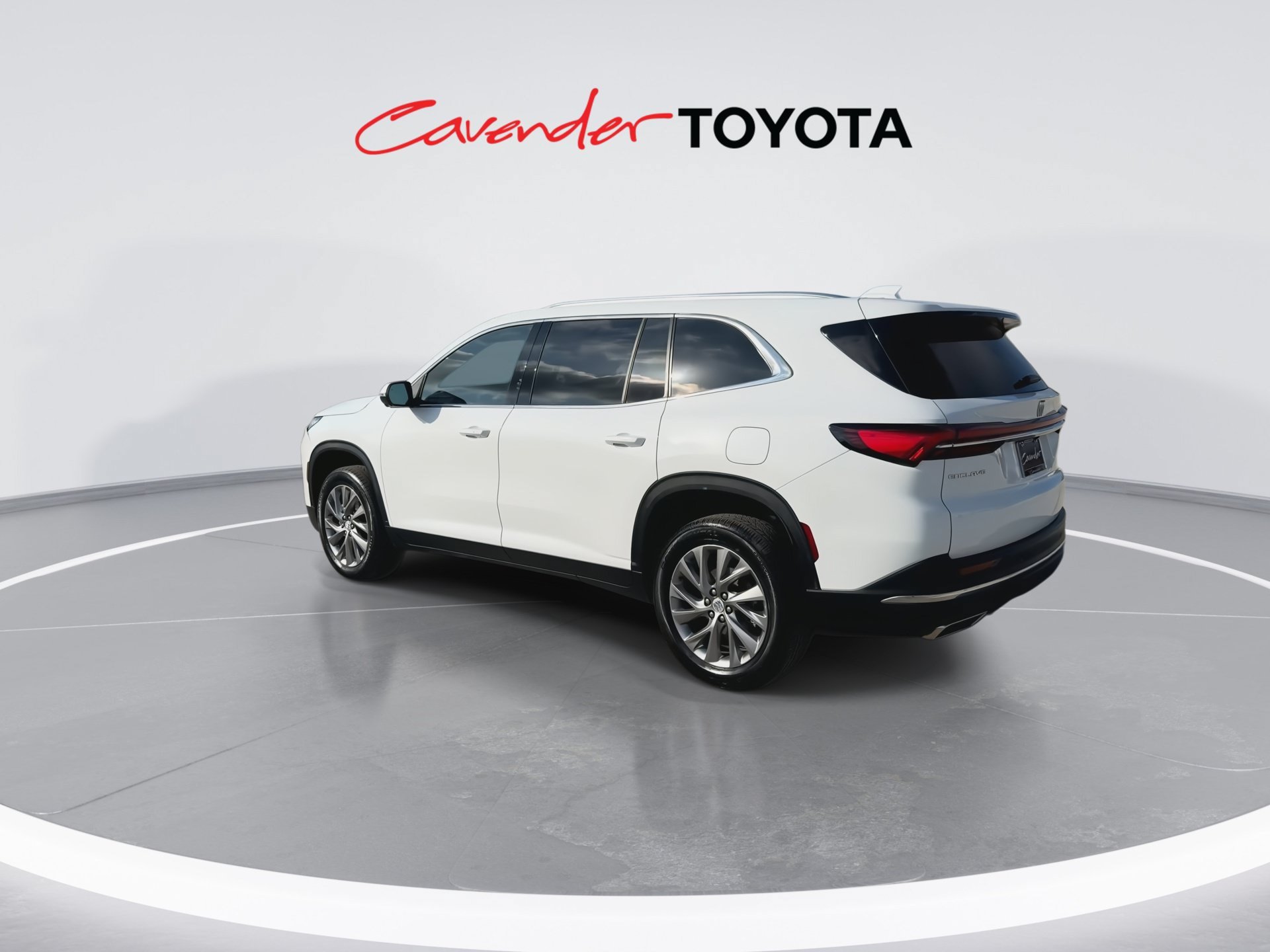 Used 2025 Buick Enclave Preferred FWD image 6