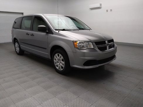Used 2016 Dodge Grand Caravan American Value Package image 13