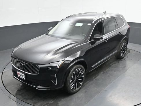 New 2026 Volvo XC90 B6 Plus w/ Protection Package Premier AWD/4WD image 36