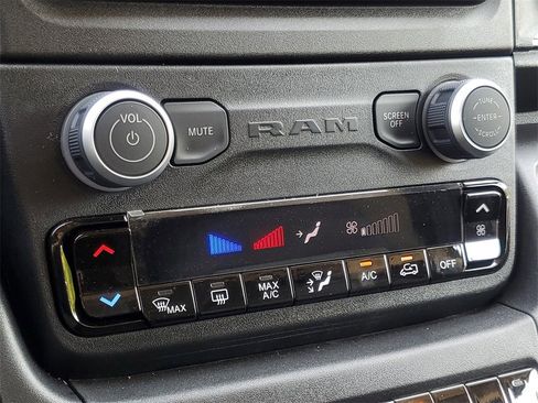 Used 2025 RAM ProMaster 3500 w/ Safety Group image 19