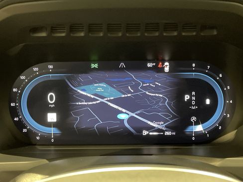 Used 2025 Volvo XC90 B5 Plus image 22