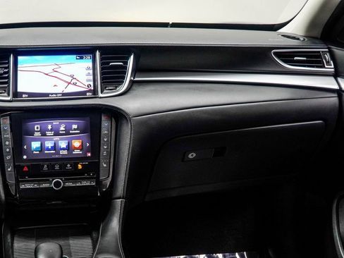 Used 2019 INFINITI QX50 Essential w/ Premium Heat Package image 18