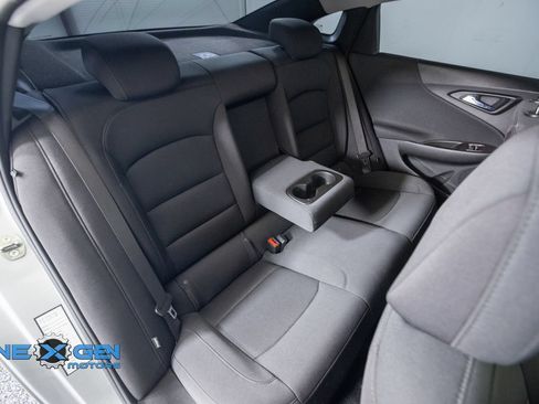 Used 2022 Chevrolet Malibu LT FWD image 37