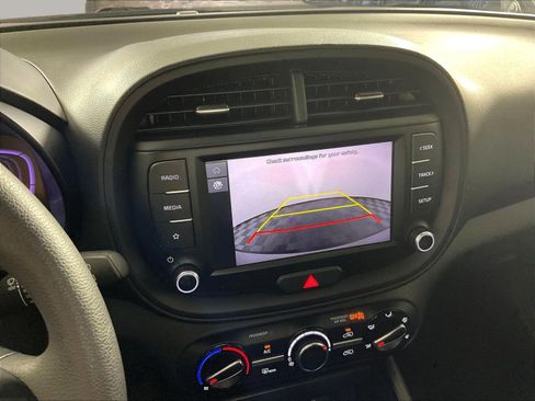 Used 2024 Kia Soul LX w/ Option Group 015 FWD image 13