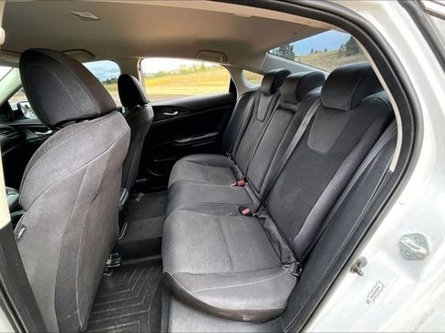 Used 2021 Honda Insight EX image 11