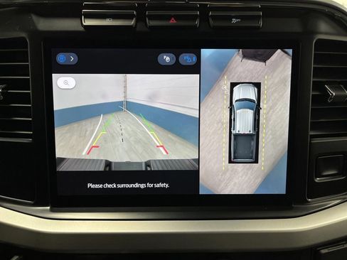 Used 2024 Ford F250 XLT w/ XLT Premium Package image 10