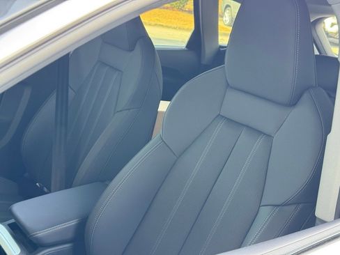 New 2025 Audi Q5 Prestige image 17