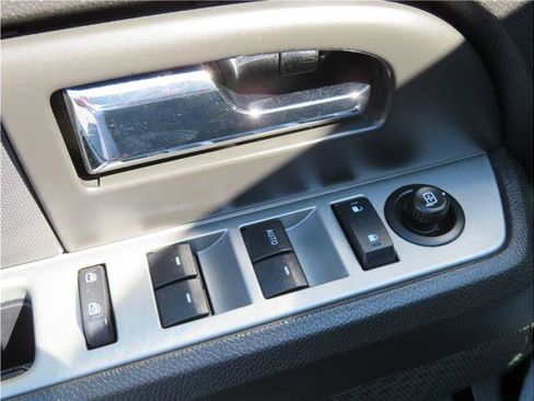 Used 2007 Ford Expedition EL XLT image 28