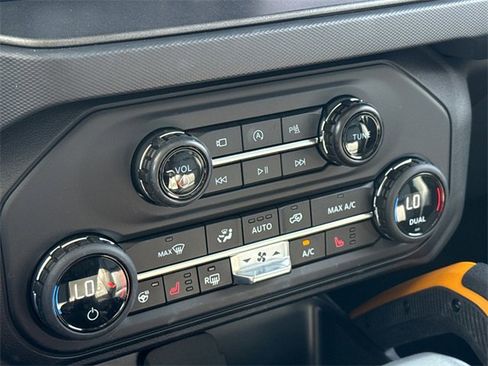 Certified 2024 Ford Bronco Badlands image 27