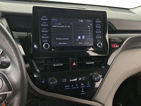 Used 2023 Toyota Camry LE image 28