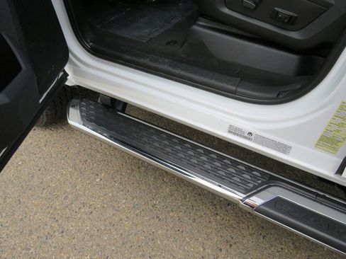 New 2022 RAM 3500 SLT w/ Quick Order Package 2YG SLT image 26