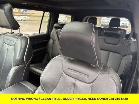 Used 2022 Jeep Grand Cherokee L Overland w/ Luxury Tech Group IV AWD/4WD image 20