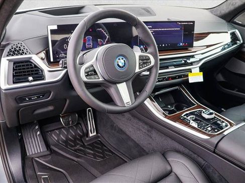 New 2026 BMW X5 xDrive50e w/ Executive Package AWD/4WD image 10