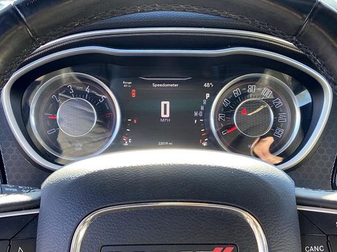 Used 2015 Dodge Challenger R/T Plus image 14