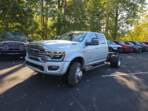 New 2026 RAM 5500 Laramie image 19