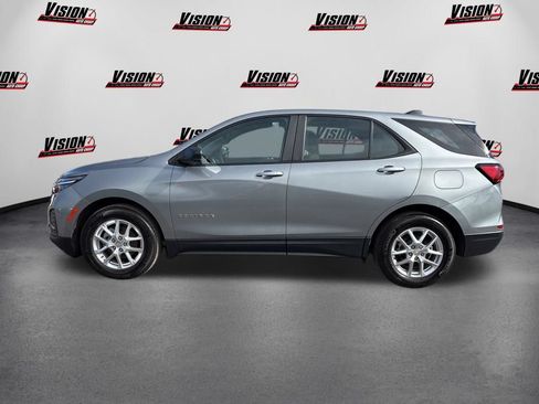 Used 2024 Chevrolet Equinox LS FWD image 26