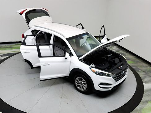 Used 2018 Hyundai Tucson SEL image 17