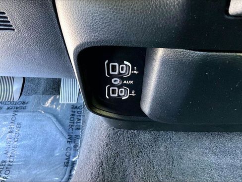 Certified 2025 RAM 1500 Tradesman AWD/4WD image 32
